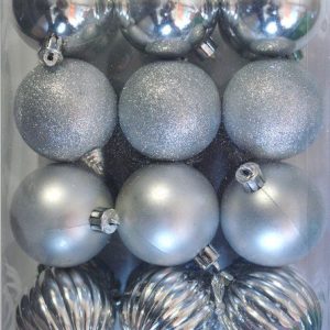 Caja 24 bolas decorativas variadas de navidad color plata medida 6 cms. ø